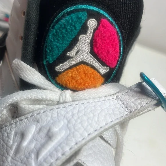NIKE Air Jordan 8 Retro South Beach - Picture 4 of 13
